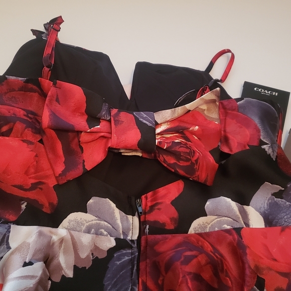 NWT 13 Trixxi Juniors Fit -Flare Red Black white Dress Floral Print - Picture 10 of 14